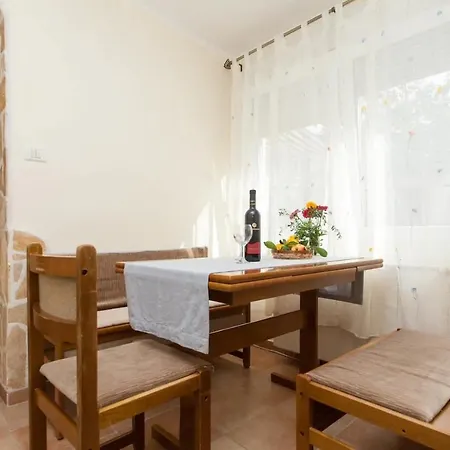 With Wifi - 17014 Appartement *